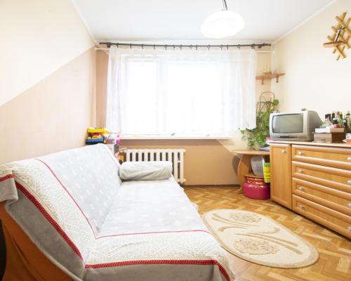 2pokojowe mieszkanie na Osiedlu Młodych z balkonem