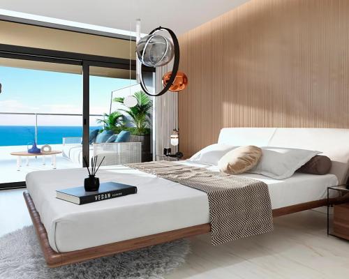 Wytworny apartament przy plaży z widokiem na morze