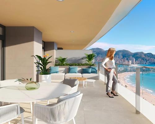 Wytworny apartament przy plaży z widokiem na morze