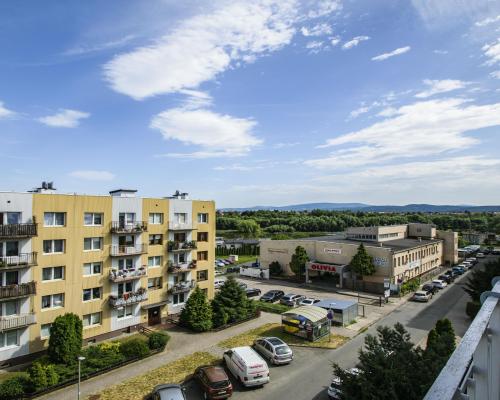 4 POKOJE/ 2 BALKONY/ WIDOK NA GÓRY