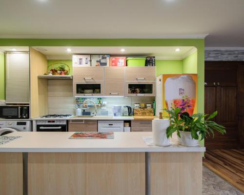 134,6M2/ 5 POKOI/ 2 BALKONY/ BLISKO CENTRUM