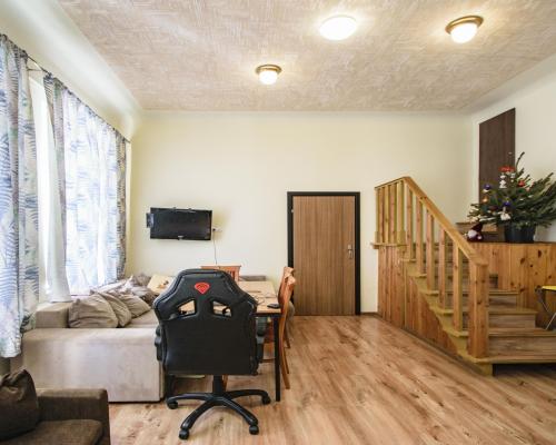 4 POKOJE/85M2/PARTER/BLISKO CENTRUM