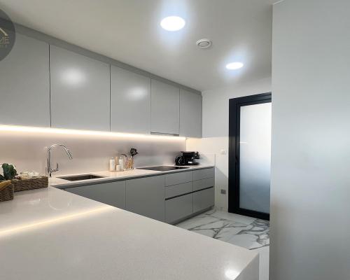 Wytworny apartament z widokiem na morze w Benidorm