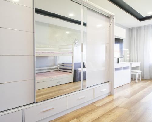 2pokoe, 48m2 z balkonem, 1 piętro