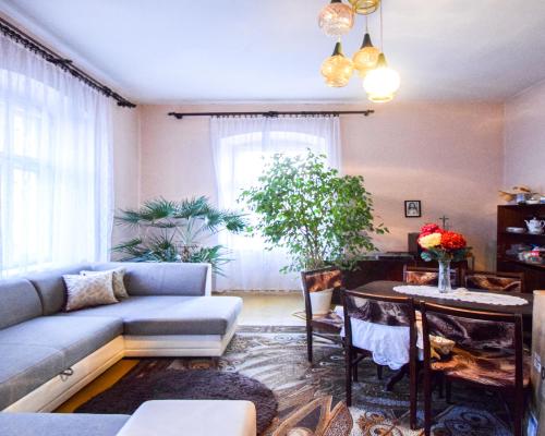 134M2, 1 PIĘTRO, PIĘKNA OKOLICA, BLISKO GÓR