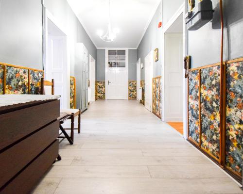 136m2, 4 pokoje, I piętro, 2 balkony