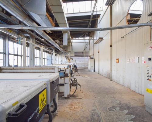 OBIEKT PRZEMYSŁOWO-PRODUKCYJNY Z PARKINGAMI