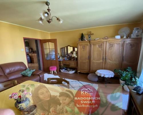 Mieszkanie 3 pokojowe 64 m kw. w Pionkach.