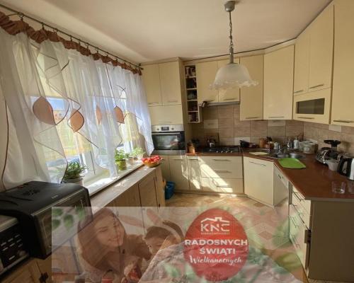 Mieszkanie 3 pokojowe 64 m kw. w Pionkach.