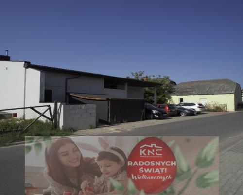 Budynek usługowo-handlowy, Trawniki centrum