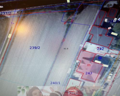 Działka budowlano-usługowa 1863 m2 w Święcicach.