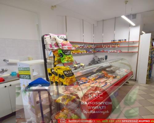 Lokal handlowo-usługowy w świetnej lokalizacji.
