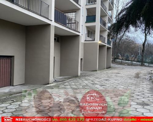 Garaż w budynku ul. Kalinowszczyzna.