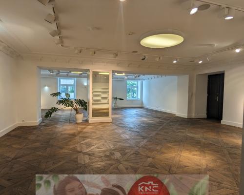 Lokal biurowo-usługowy, 116 m², centrum