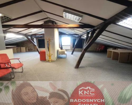 Lokal biurowo-usługowy, 81 m², centrum