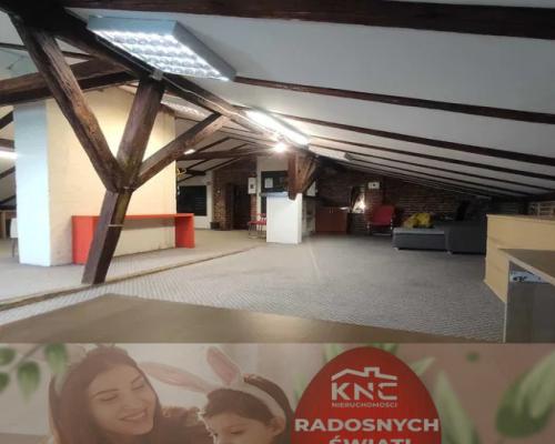 Lokal biurowo-usługowy, 81 m², centrum