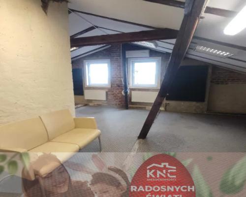 Lokal biurowo-usługowy, 81 m², centrum