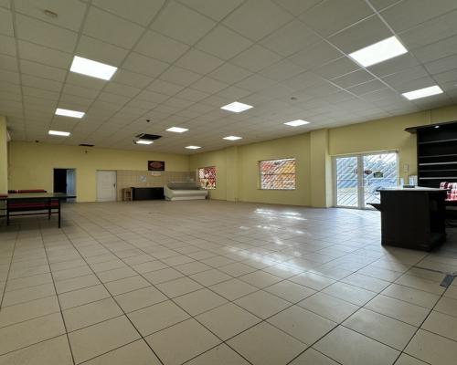 Hutka | Budynek handlowo-usługowy na sprzedaż