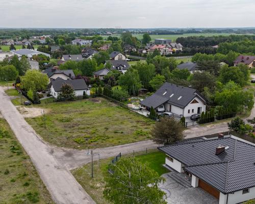 Kamyk, ul. Brzechwy | Działka na sprzedaż