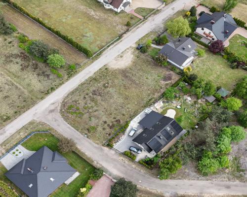 Kamyk, ul. Brzechwy | Działka na sprzedaż