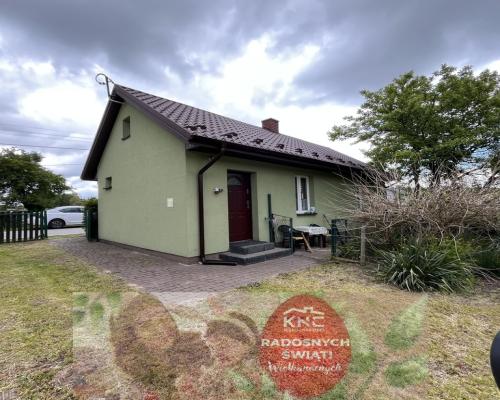 Siedlisko w Barłogach gm. Kurów 35 kw. do Lublina.