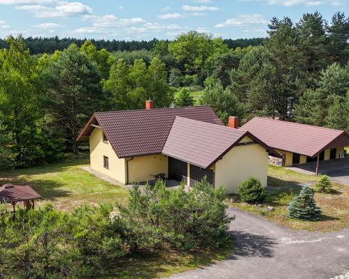 Bukowce | Kompleks domów z basenem