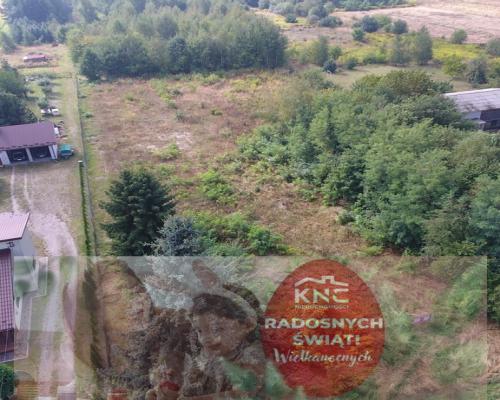 Piękna działka w pobliżu jeziora