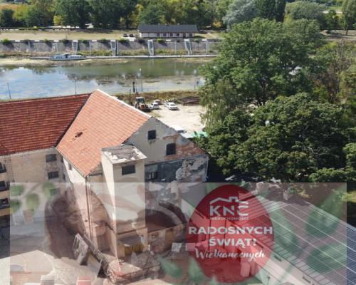 Kompleks budynków przy ul. 6 Sierpnia w Puławach..