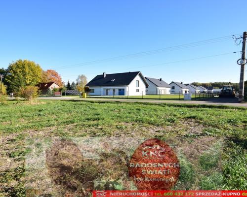 Działka budow.-rolna + łąka. Media 100 % w działce