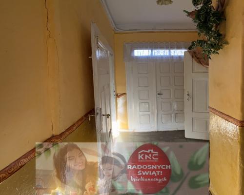 Drewniany dom na działce w Świeciechowie Dużym.