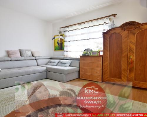 Zadbany dom do zamieszkania, ładna działka.