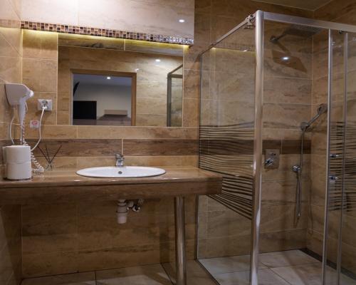 Poraj, ul. Kosmiczna | Obiekt na sprzedaż