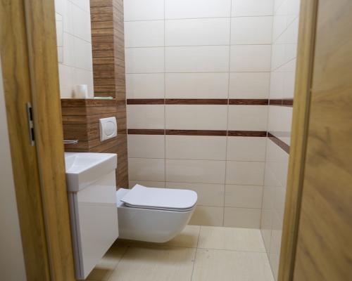 Rychłowice, gm. Wieluń | Budynek usługowy