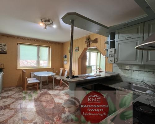 Dom 286 mkw z częścią handlową 230 mkw w Dęblinie.