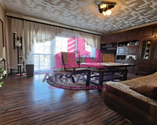 Mieszkanie 51m2/ II p./ garaż