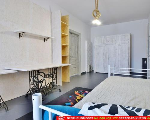 Mieszkanie 2 pok. 2 piętro, parking, niski czynsz.