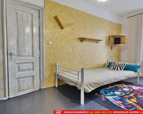 Mieszkanie 2 pok. 2 piętro, parking, niski czynsz.