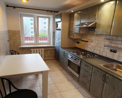 Czuby, Bursztynowa.  2 pok. -po odświeżeniu