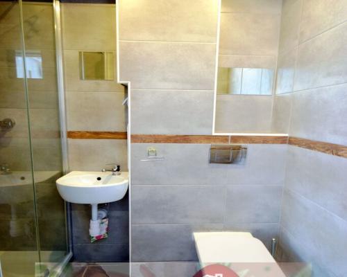 Kawalerka w centrum z bardzo niskim czynszem.