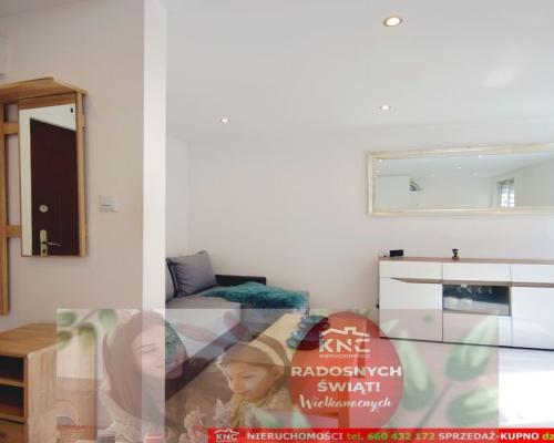 Kawalerka w centrum z bardzo niskim czynszem.