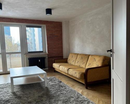 2 pok. po gener. remoncie, bez prowizji dla Biura