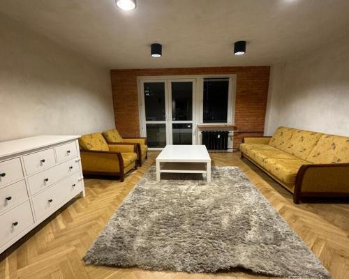 2 pok. po gener. remoncie, bez prowizji dla Biura