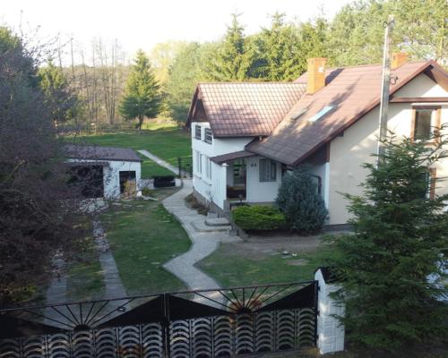 Dom 90 m2 otoczony naturą Barycz Stara gm. Zwoleń.