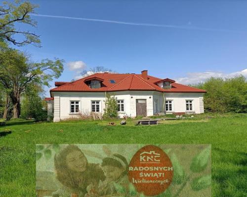 Zabytkowy dworek z przełomu XIX i XX w. w Świdniku