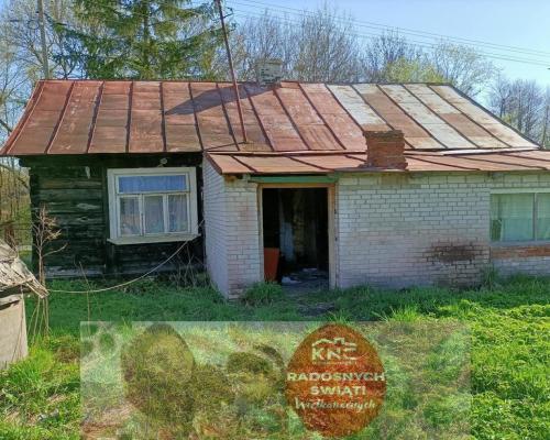 Siedlisko w ładnej okolicy gm. Gniewoszów.