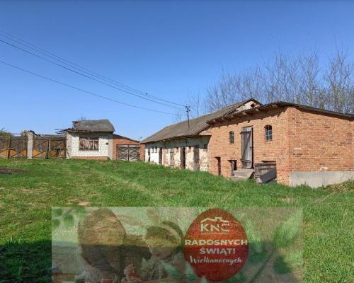 Siedlisko w ładnej okolicy gm. Gniewoszów.