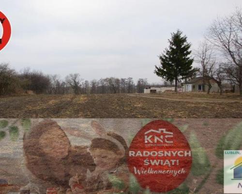 Działka budowlana w miejscowości Moszna, położona przy drodze asfaltowej. Działka o regularnych wymiarach, do wydzielenia z wię