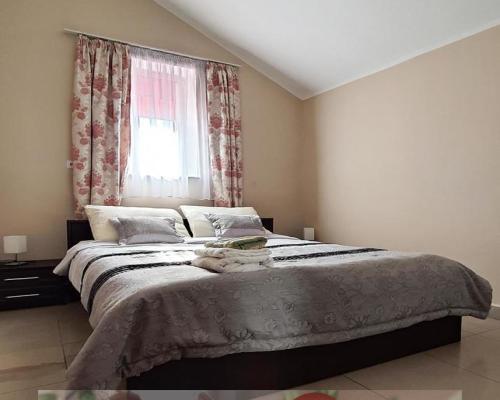 Kompleks hotel-eventowy + bud.usługowe z najemcami