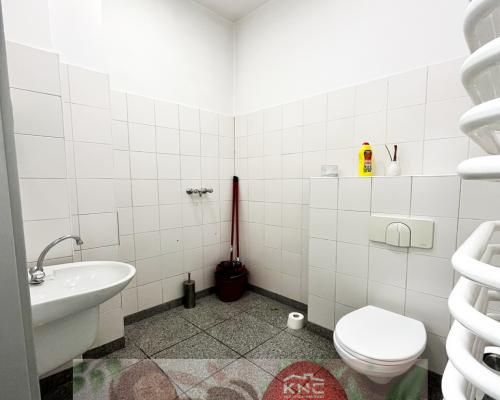 Lokal handlowo-usługowy, 118 m2, Bronowice, parter