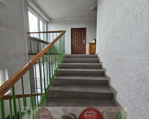 Lokal biurowo-usługowy 250m2 +duży parking w cenie